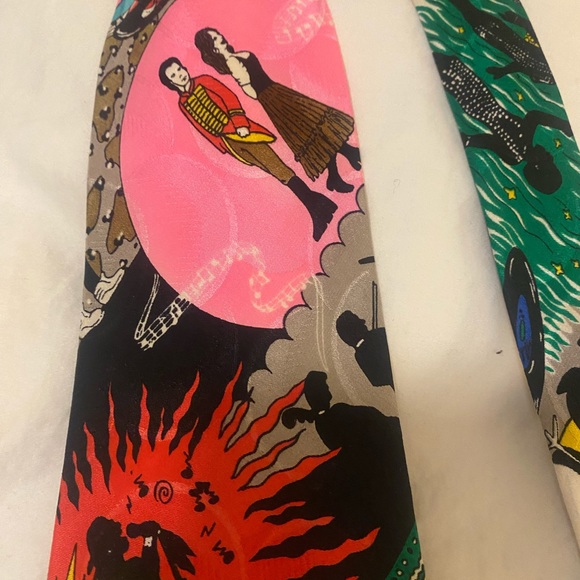 Vintage Nicole Miller Silk Tie - Picture 4 of 7